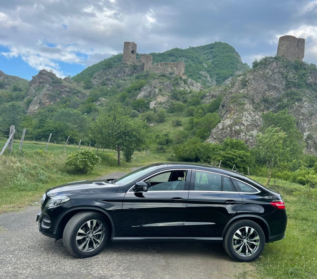 Chauffeur service and transfers in Georgia mercedes gle